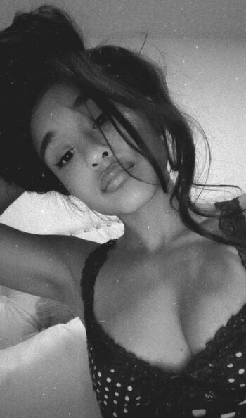 Full leaked Alahnaly private onlyfans photo