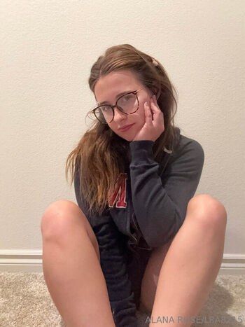 Alanarose8