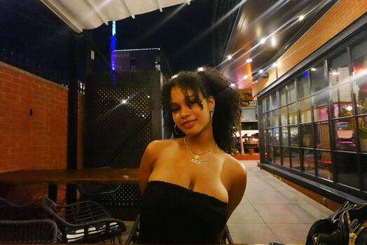 Amara Kioni