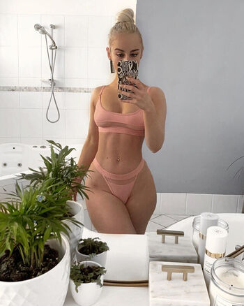Amy.Louise.lee