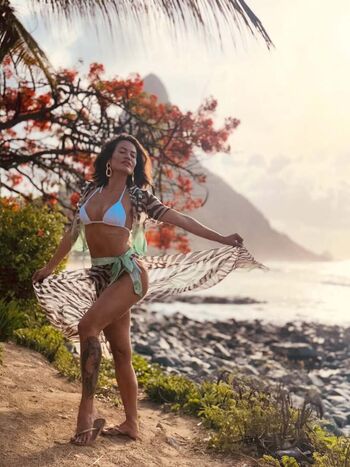 Ana Carolina Dias