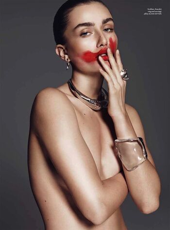 Andreea Diaconu