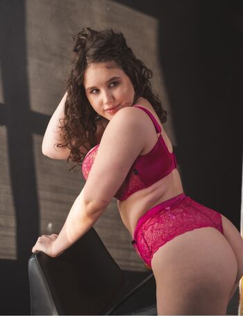 Ariella_Sol