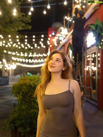AroobKhan
