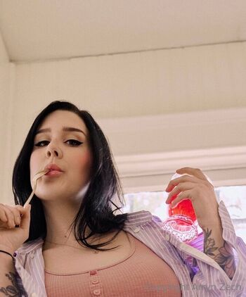 Arryn Zech
