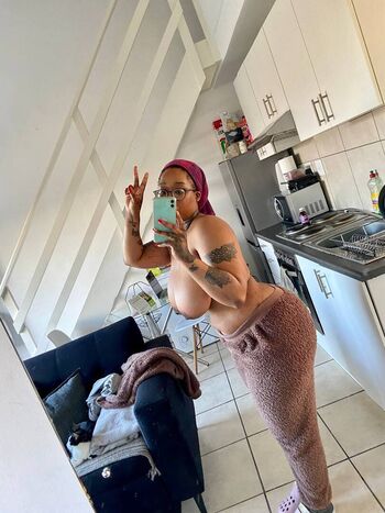 bootymanda