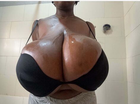 Chioma Lovv