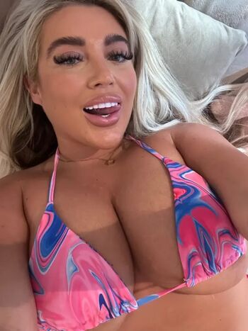 Chloe Amber