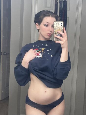 ComfyGrimRose
