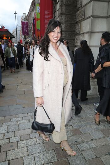 Daisy Lowe