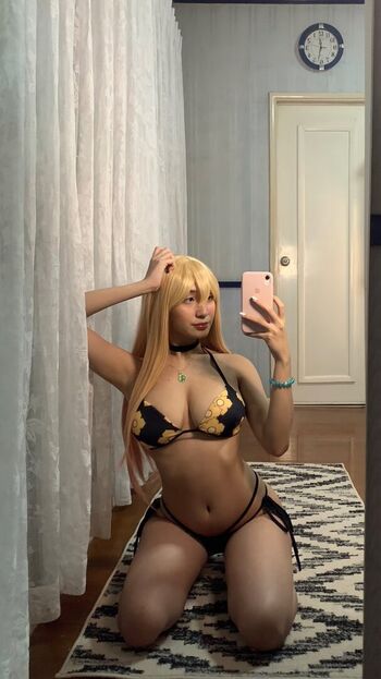 Filipina Cosplayers