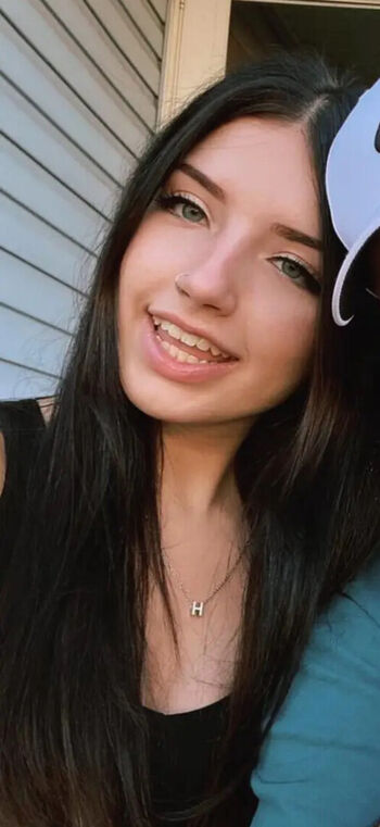 hollyjustwantst0