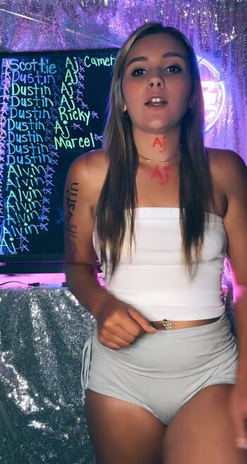Full leaked Kiara louviere private onlyfans photo
