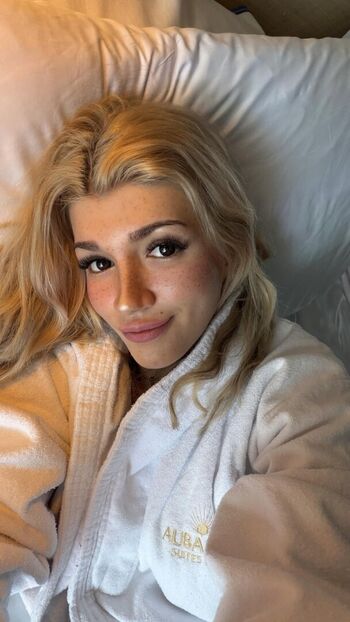 Full leaked Kunshikitty private onlyfans photo
