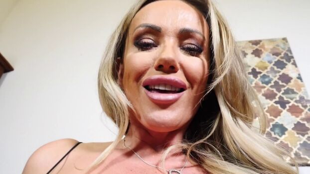 Full leaked Lucy zara private onlyfans photo