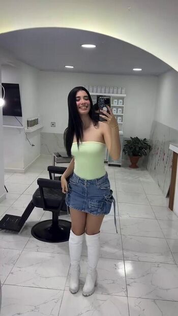Luisa Valencia