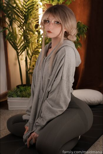 Full leaked Mana rose private onlyfans photo