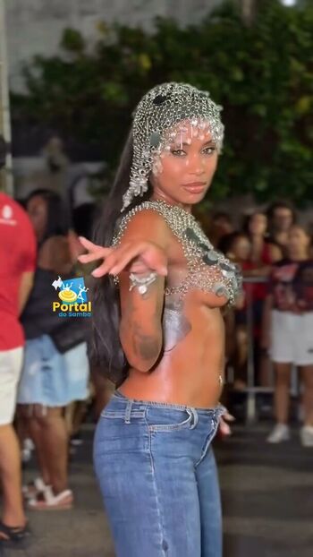 Full leaked Mc rebecca  page private onlyfans photo