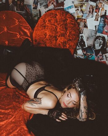 Full leaked Miss angeliquew private onlyfans photo