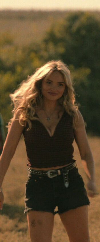 Natalie Alyn Lind