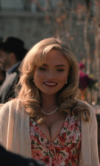 Natalie Alyn Lind