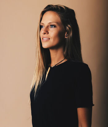 Nora En Pure