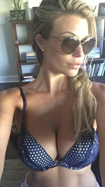 Samantha Hoopes