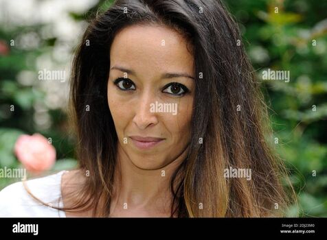 Saphia Azzeddine