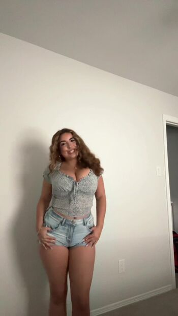 Full leaked Robinsonkyraa/ private onlyfans photo