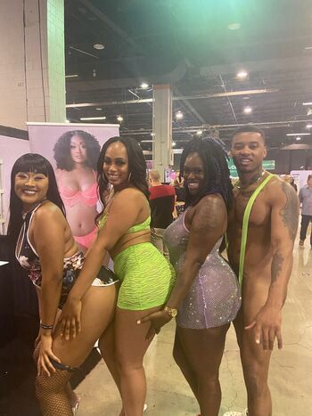 Theeblackasian