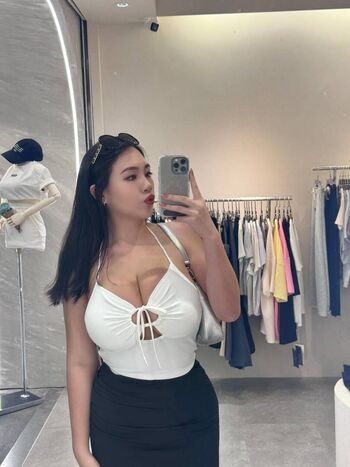 Tina Hsueh