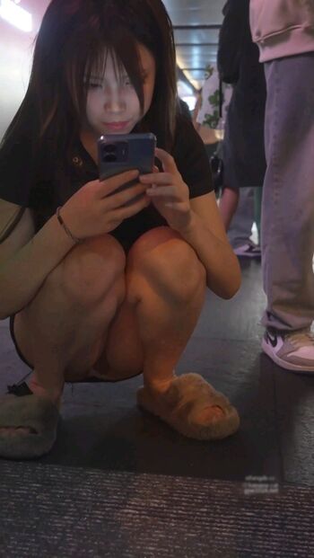 Voyeur Asian Pissing Toilet &Amp; Upskirts Only