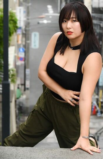 Yuna Manase